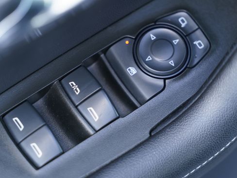 Used 2024 Chevrolet Blazer LT FWD image 15
