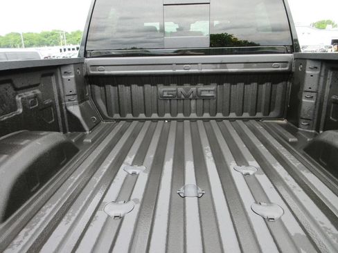 New 2026 GMC Sierra 2500 AT4 w/ AT4 Premium Plus Package AWD/4WD image 7