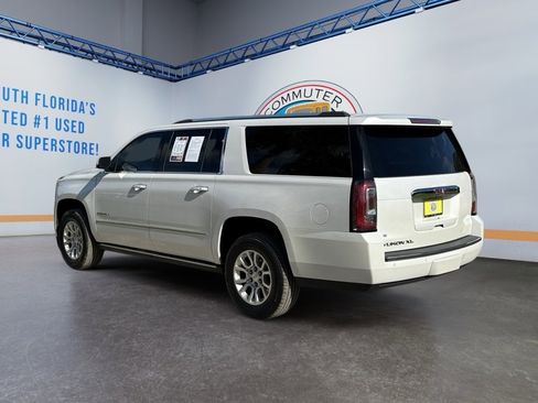 Used 2019 GMC Yukon XL Denali w/ Denali Ultimate Package image 3