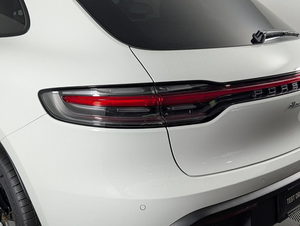 New 2026 Porsche Macan AWD/4WD image 16
