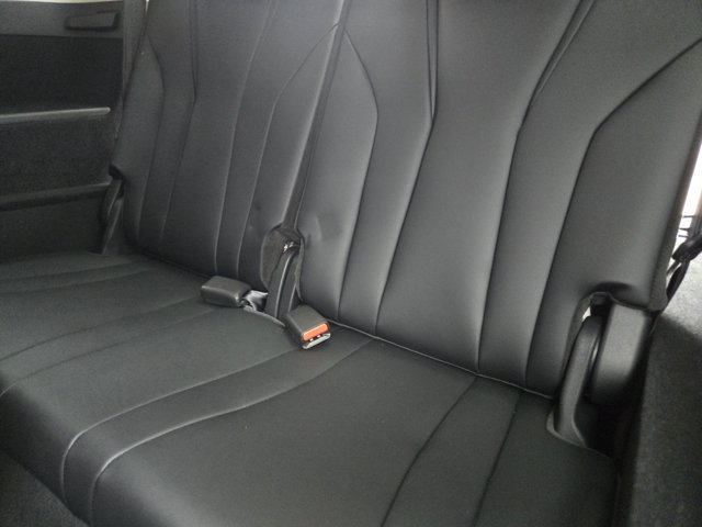 Certified 2026 Acura MDX w/ Technology Package FWD image 30
