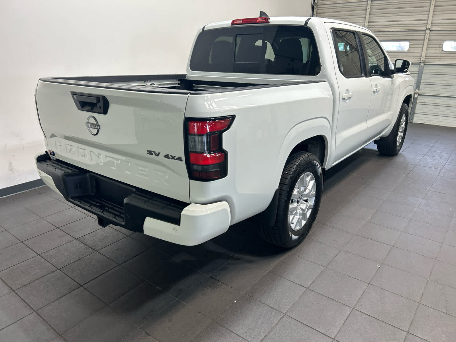 Used 2023 Nissan Frontier SV w/ SV Convenience Package AWD/4WD image 3