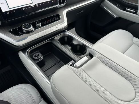 New 2026 Ford Expedition Max Platinum w/ Platinum Ultimate Package image 18