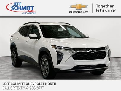 New 2025 Chevrolet Trax LT w/ Driver Confidence Package