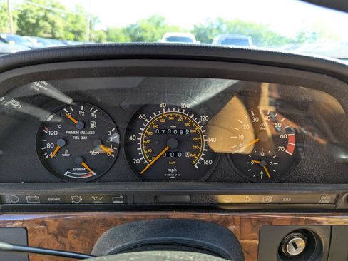 Used 1991 Mercedes-Benz 560 SEC image 16