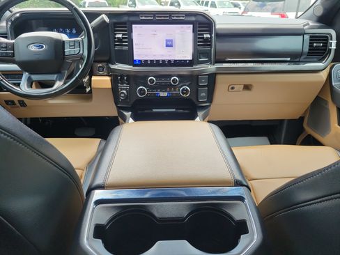 Used 2023 Ford F250 Lariat w/ Sport Appearance Package AWD/4WD image 14