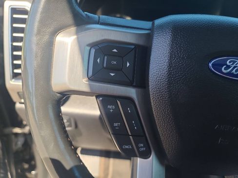 Used 2018 Ford F150 Platinum w/ Equipment Group 701A Luxury AWD/4WD image 23