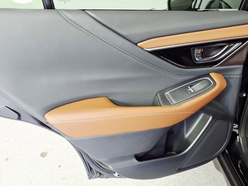 Used 2025 Subaru Outback Touring image 10