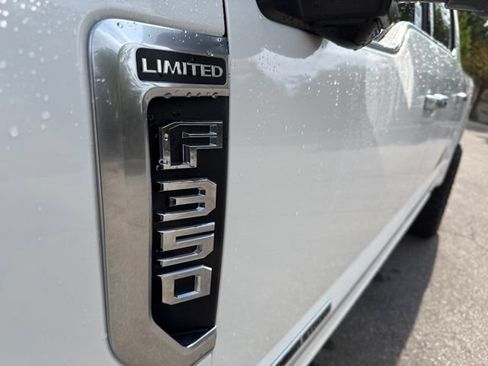 Used 2022 Ford F350 Limited AWD/4WD image 22