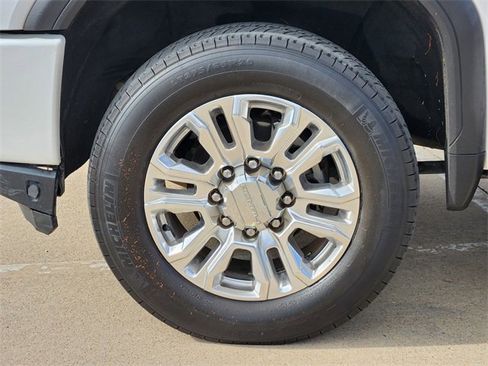 Used 2020 GMC Sierra 2500 Denali w/ Denali Ultimate Package image 10