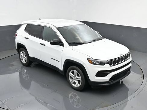 Used 2023 Jeep Compass Sport AWD/4WD image 18