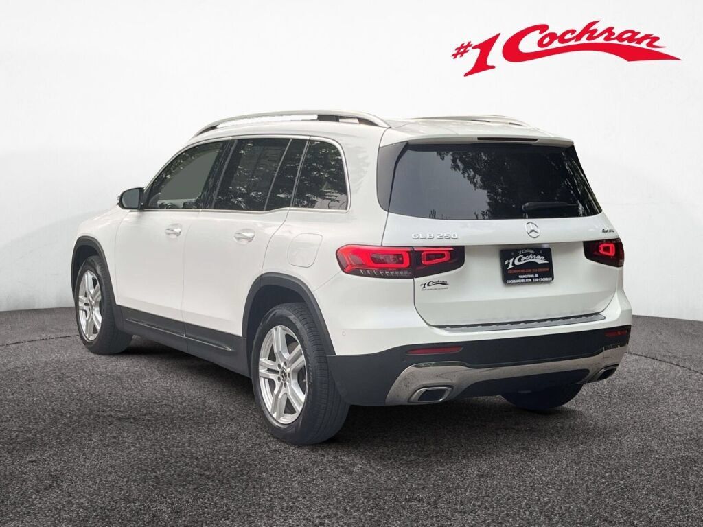Certified 2023 Mercedes-Benz GLB 250 4MATIC w/ Premium Package image 10