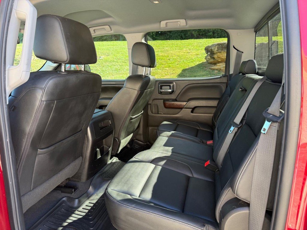 Used 2018 GMC Sierra 1500 SLT AWD/4WD image 9