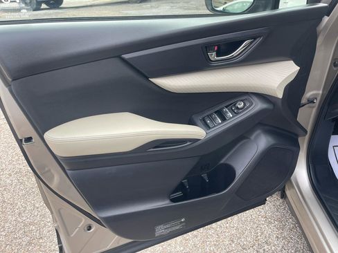 Used 2019 Subaru Ascent Premium w/ Popular Package #3 image 9