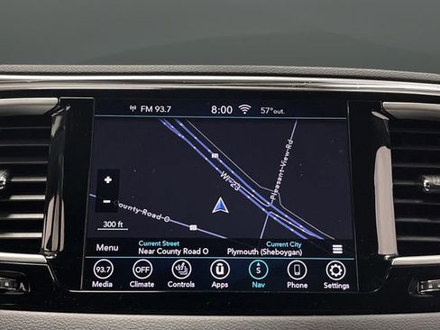 Used 2020 Chrysler Pacifica Touring-L w/ S Appearance Package image 9