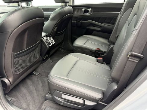 Certified 2022 Kia Sorento SX AWD/4WD image 13