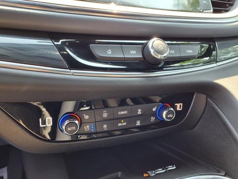 Certified 2023 Buick Enclave Premium image 43