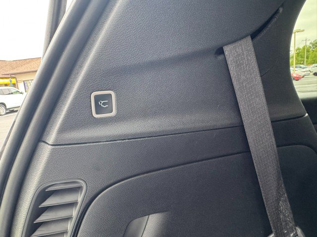 Used 2026 Chrysler Pacifica Select FWD image 53