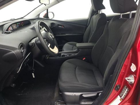 Used 2018 Toyota Prius Two w/ Prius Two Safety Plus Package FWD image 10