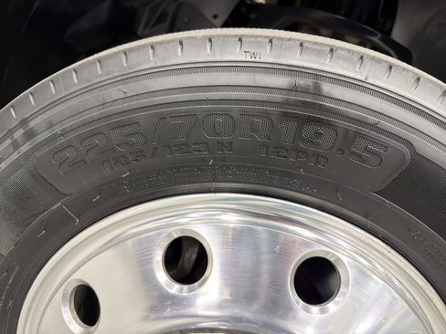 Used 2021 RAM 4500 Tradesman w/ Chrome Appearance Group image 16