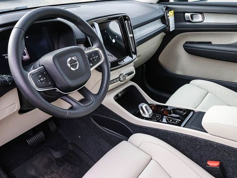 New 2026 Volvo XC40 B5 Plus w/ Protection Package Premier image 28