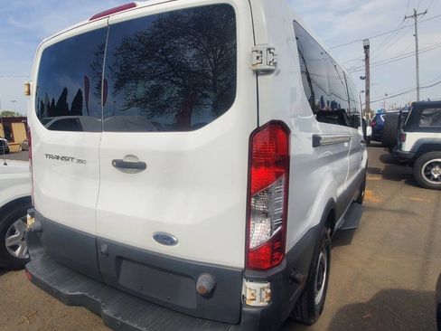 Used 2018 Ford Transit 350 XL image 5