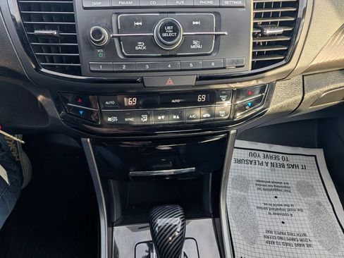 Used 2017 Honda Accord Sport image 13