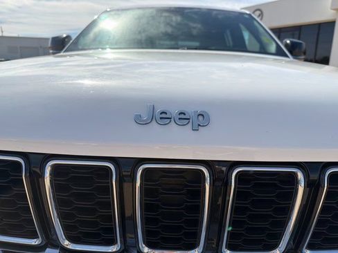 Used 2024 Jeep Grand Cherokee Limited 4xe image 11
