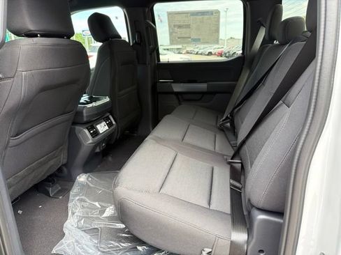 New 2026 Ford F150 XLT w/ XLT Black Appearance Package AWD/4WD image 8