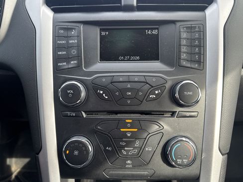 Used 2015 Ford Fusion SE image 18