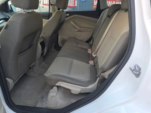 Used 2016 Ford Escape SE w/ Equipment Group 201A FWD image 7