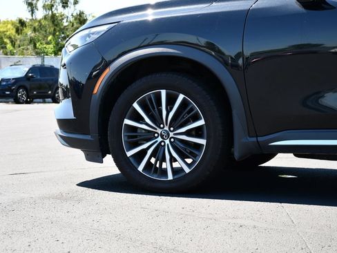 Used 2023 INFINITI QX60 Sensory AWD/4WD image 12