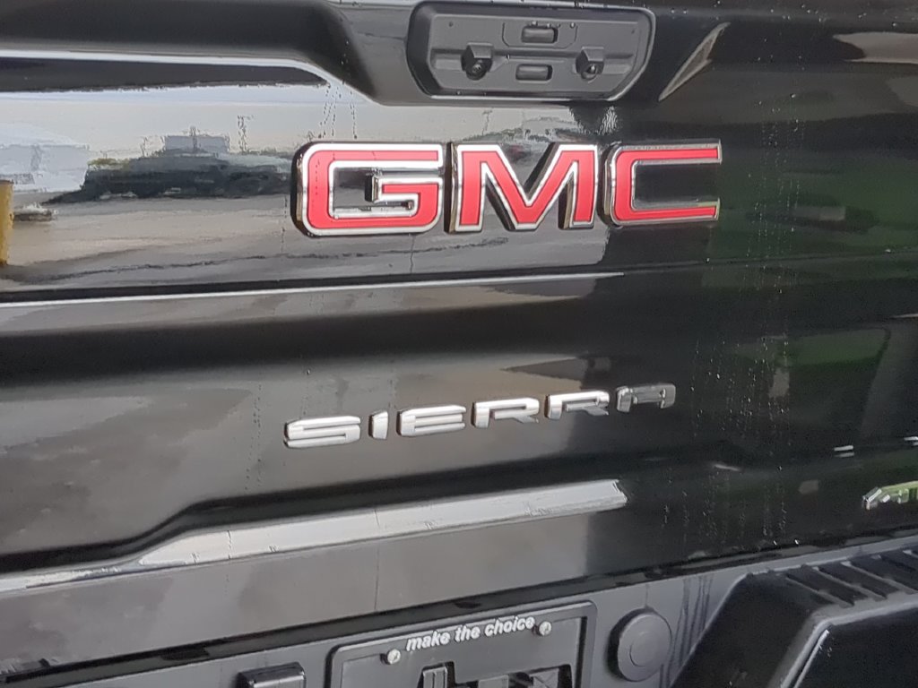Used 2024 GMC Sierra 2500 AT4 w/ AT4 Premium Plus Package AWD/4WD image 16