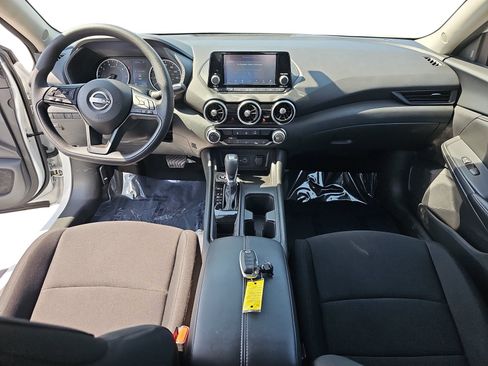 Used 2025 Nissan Sentra S FWD image 10