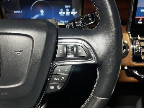 Used 2023 Lincoln Navigator Reserve image 26