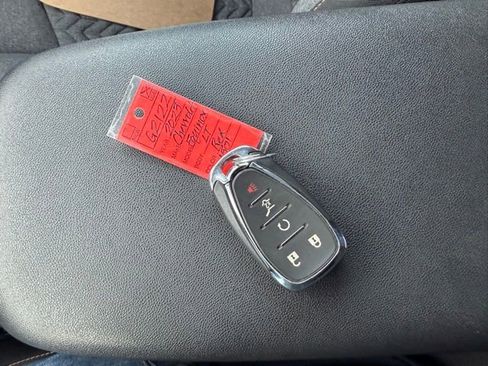 Used 2023 Chevrolet Equinox LT image 16