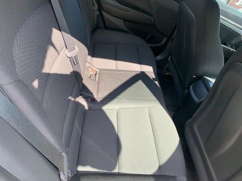Used 2020 Hyundai Elantra SE w/ Cargo Package (C1) FWD image 12
