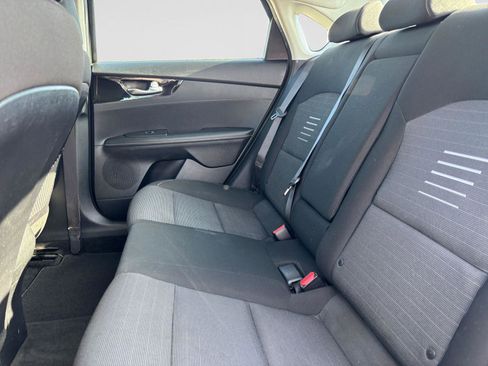 Used 2019 Kia Forte S w/ S Premium Package FWD image 38