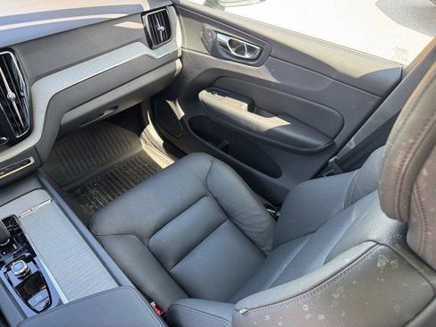 Used 2025 Volvo XC60 B5 Plus w/ Protection Package Premier image 17
