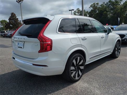 Certified 2023 Volvo XC90 T8 Ultimate w/ Protection Package Premier image 4