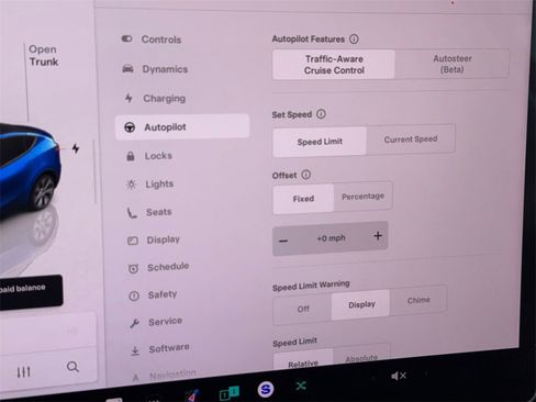 Used 2023 Tesla Model Y 2WD image 26