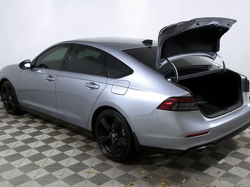 Used 2023 Honda Accord Sport image 10