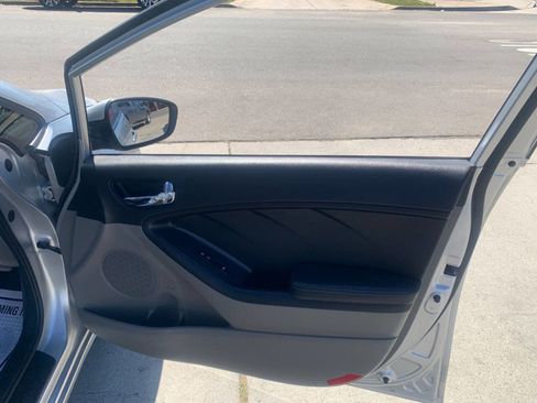 Used 2014 Kia Forte EX w/ Protection Package image 10