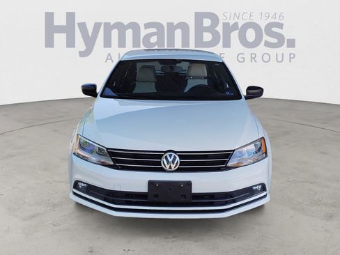 Used 2016 Volkswagen Jetta Sport FWD image 8