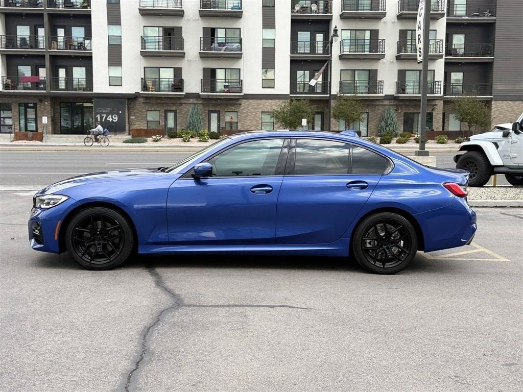 Used 2020 BMW 330i xDrive Sedan w/ M Sport Package AWD/4WD image 4
