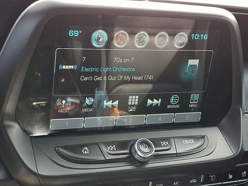 Used 2018 Chevrolet Camaro SS image 24