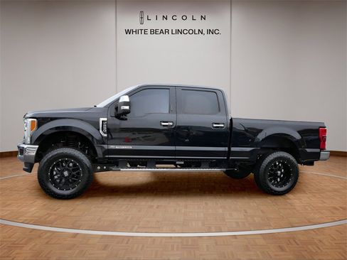 Used 2017 Ford F250 Lariat w/ Lariat Ultimate Package image 8