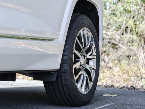 New 2026 GMC Terrain Denali image 4