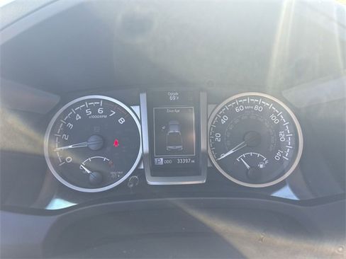 Used 2022 Toyota Tacoma SR5 image 16