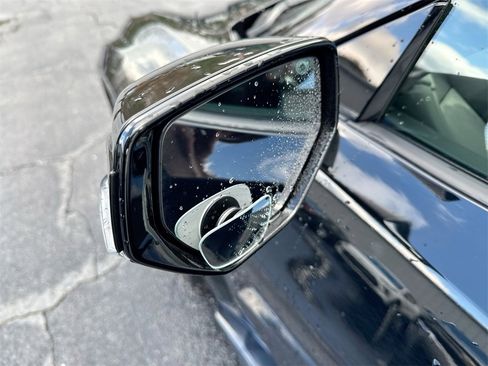 Used 2025 Chevrolet Corvette Z06 w/ Battery Protection Package image 11